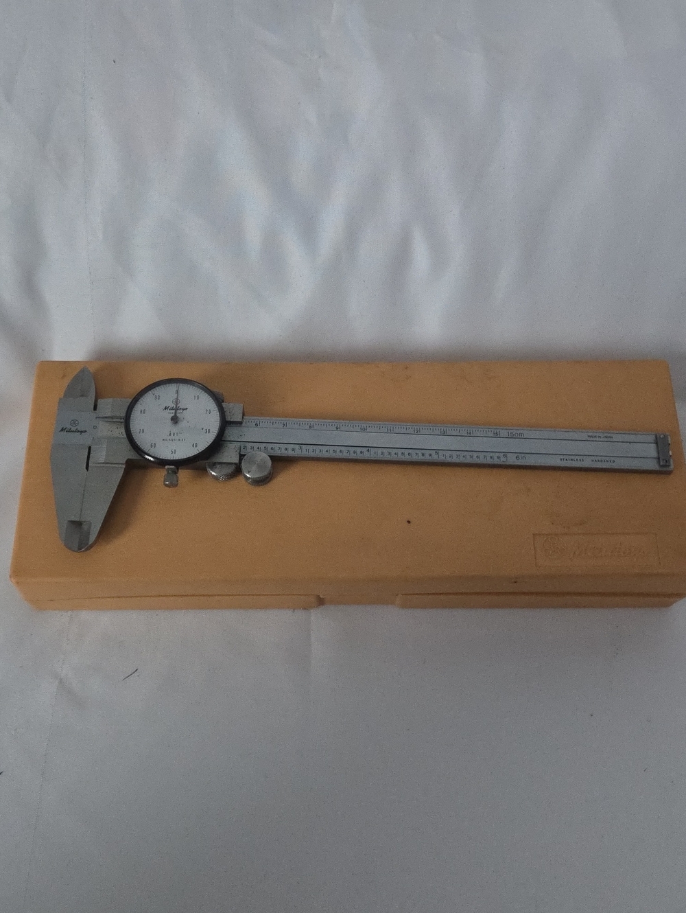 Mitutoyo 6"-.001 Dial Caliper Stainless Steel with Black/White Dial